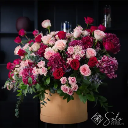 dark pink roses with red hydrengea